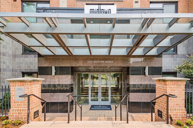 Building Photo - 2451 Midtown Ave