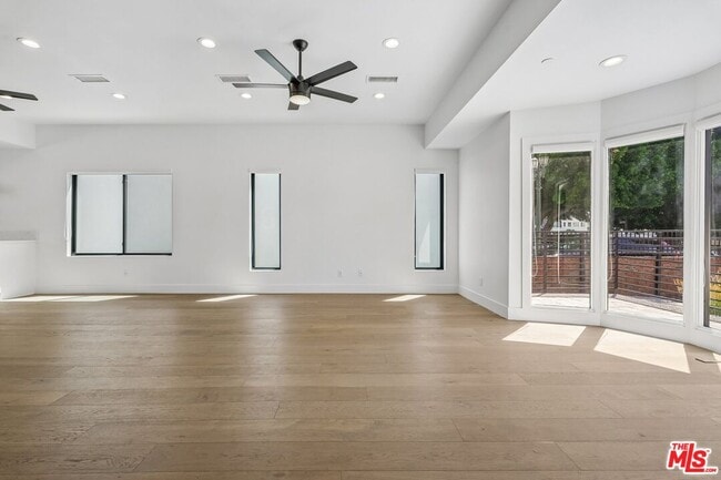 Foto del edificio - 6521 Homewood Ave