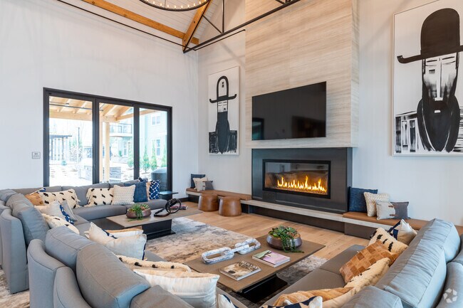 Interior Photo - Park40