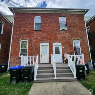 Building Photo - 61 Garden St
