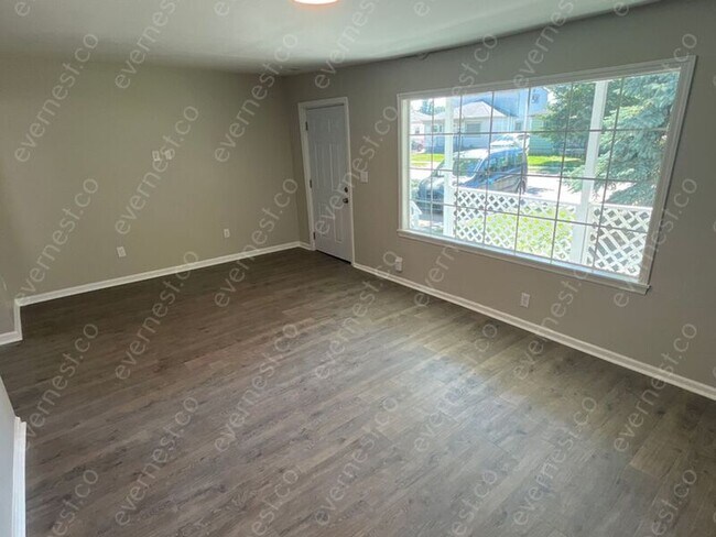 Building Photo - 23790 Tuscany Ave