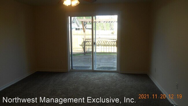 Foto del edificio - 3 br, 2 bath House - 16814 NE 20th St.