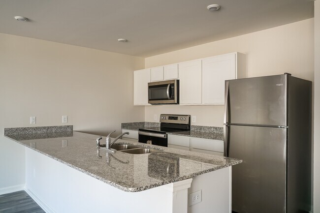 Foto del edificio - 676 Savanac St SE