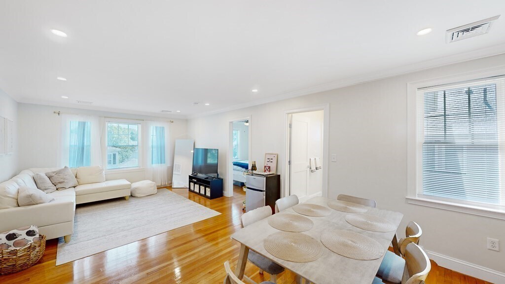 Primary Photo - 35 Crosby Rd