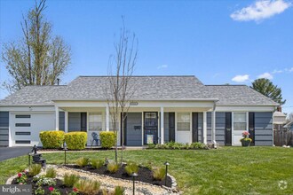 Building Photo - 1111 Parkington Ln