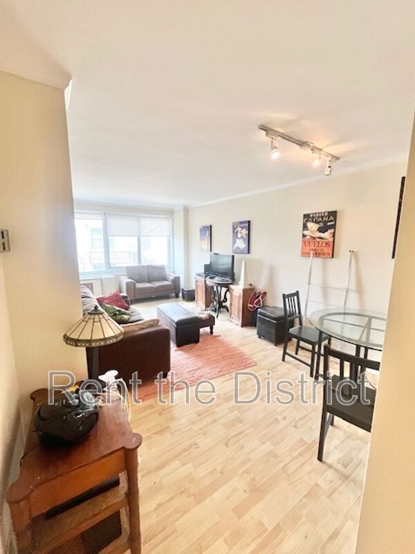 Foto del edificio - 1330 New Hampshire Ave NW