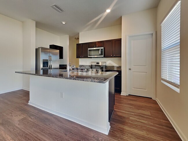 Building Photo - 8716 Layalie Way