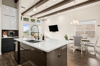 Building Photo - 525 Faith Dr