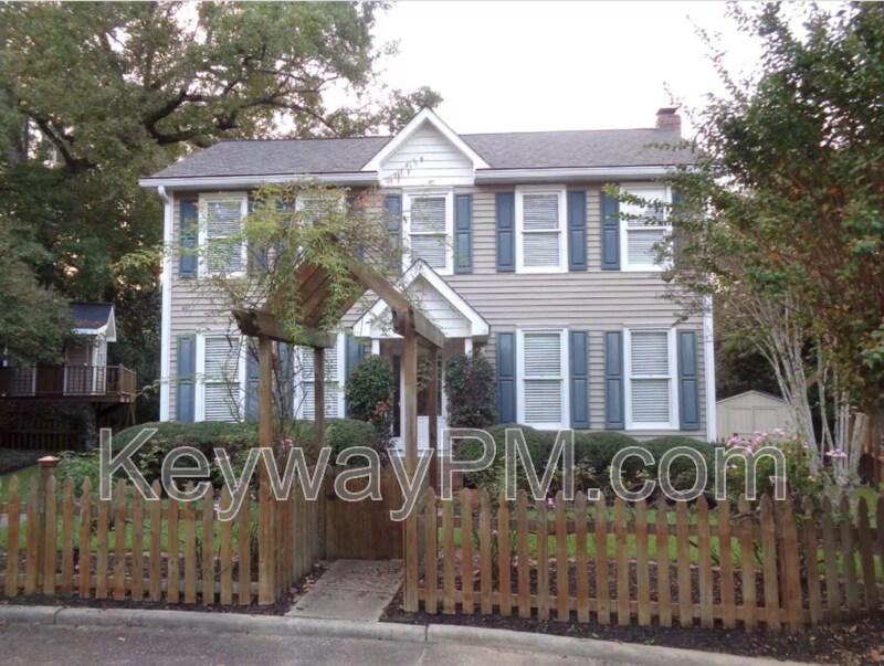 Foto principal - 2403 Willow Creek Ct W