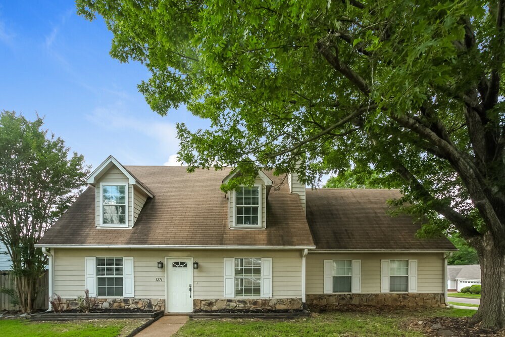 Foto principal - 1271 Breezy Gate Dr