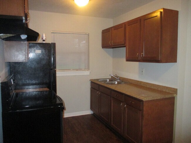Foto del edificio - 3 Bedroom home in Sherwood Forest - VOUCHE...