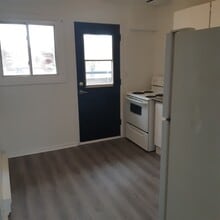 Building Photo - 32 Washburn St