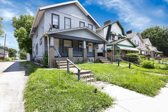 Building Photo - 498 N Champion Ave
