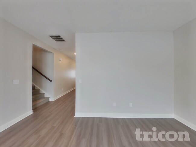 Foto del edificio - 4740 W Mineral Ln