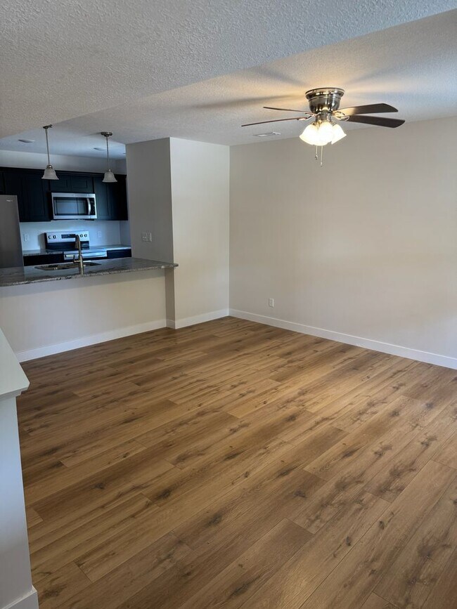 Foto del edificio - 613 Oak St