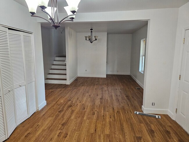 Foto del edificio - 614 W Arch St