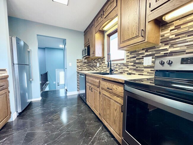 Foto del edificio - Remodeled 3 bed, 2 bath Millard home