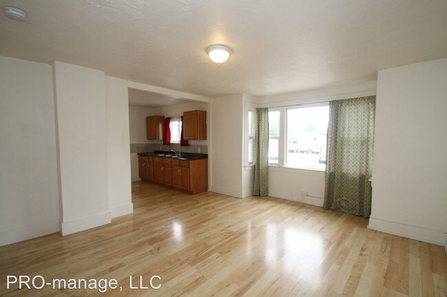 Foto del edificio - 399 W 17th St