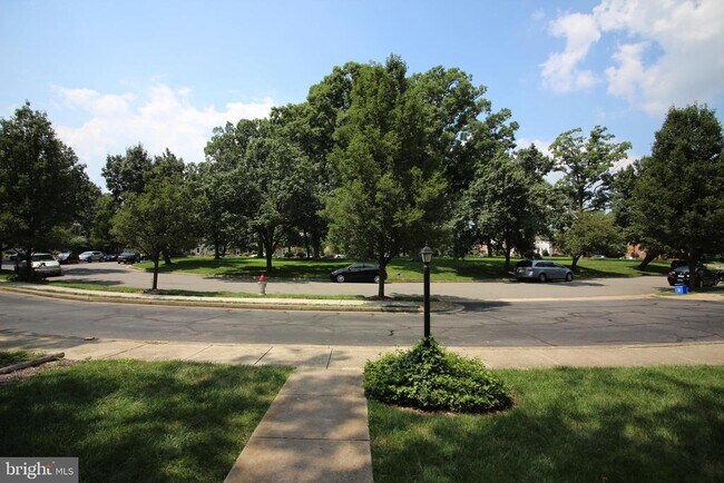 Building Photo - 2348 Wheystone Ct