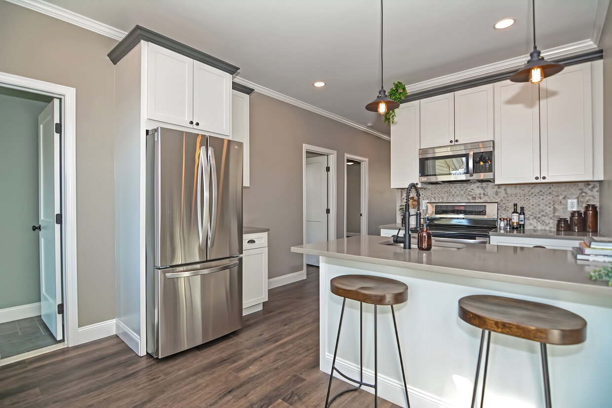 83 Preston St, Providence, RI 02906 Townhome Rentals in Providence RI