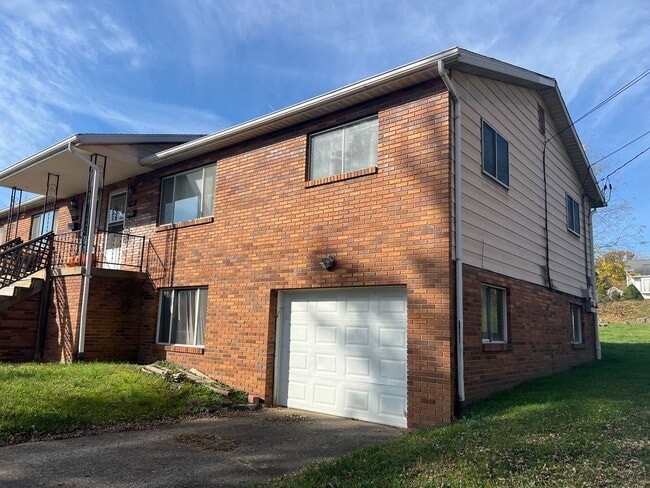 Building Photo - 145-149 Summers Street