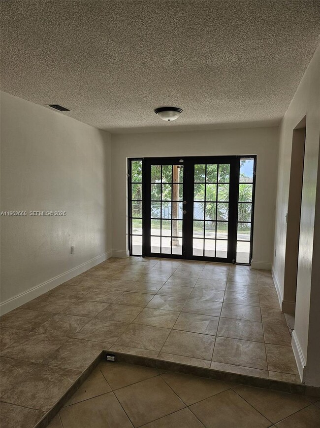 Foto del edificio - 3941 NW 115th Terrace