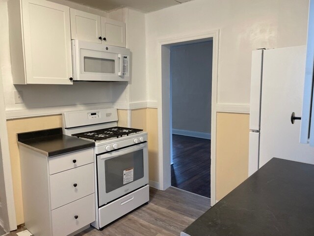 Foto del edificio - 1131 E Bowman St