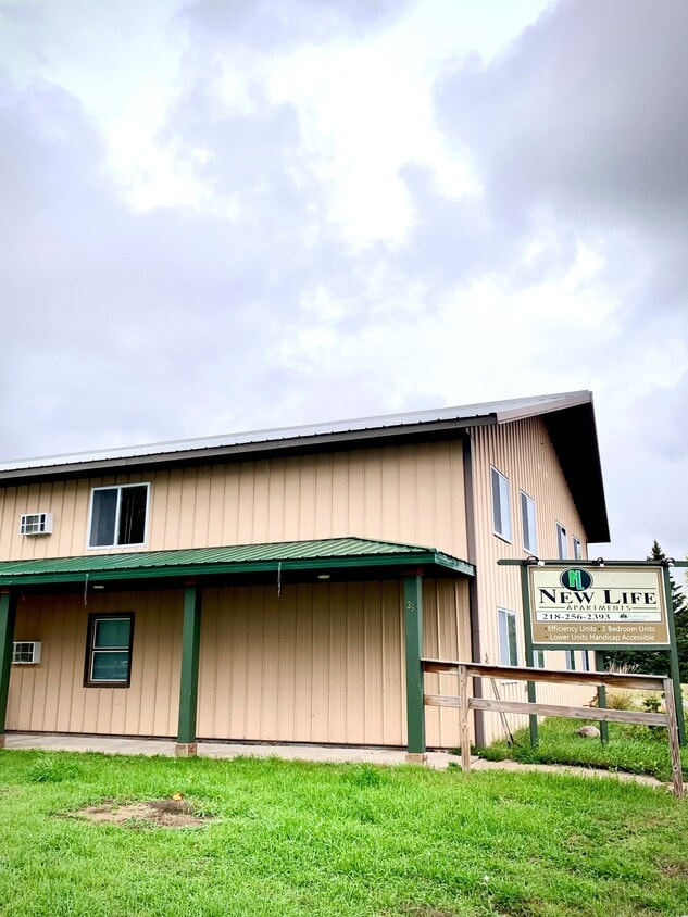 35 NE 3rd St, Cohasset, MN 55721 Apartments in Cohasset, MN