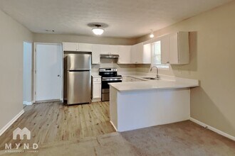 Building Photo - 5631 Regency Manor Ct