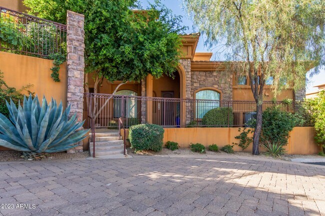 Foto del edificio - 7199 E Ridgeview Pl