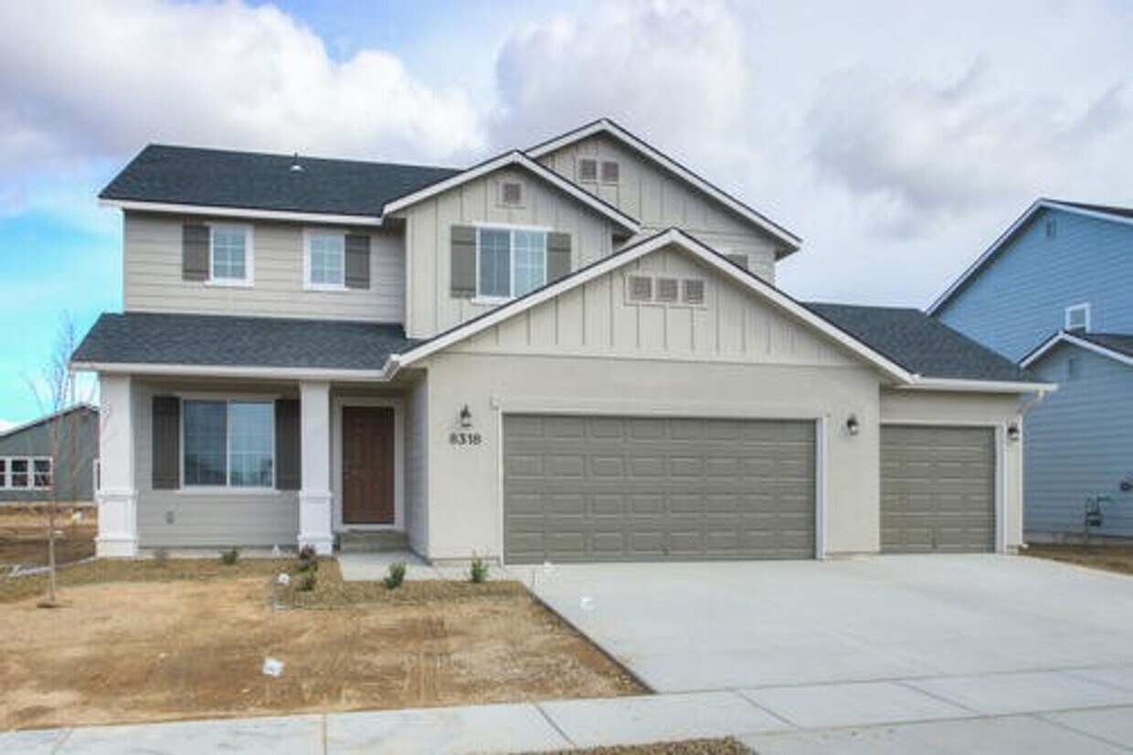 Primary Photo - Newer 4 Bed / 2.5 Bath House For Rent _ Pl...