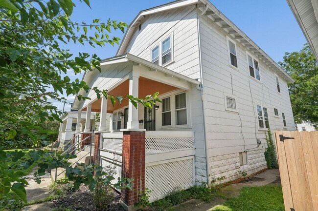 Building Photo - 41-43 N Huron Ave