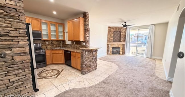 Building Photo - 75 N Valle Verde Dr