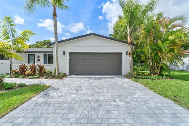 Foto del edificio - 10460 SW 93rd St
