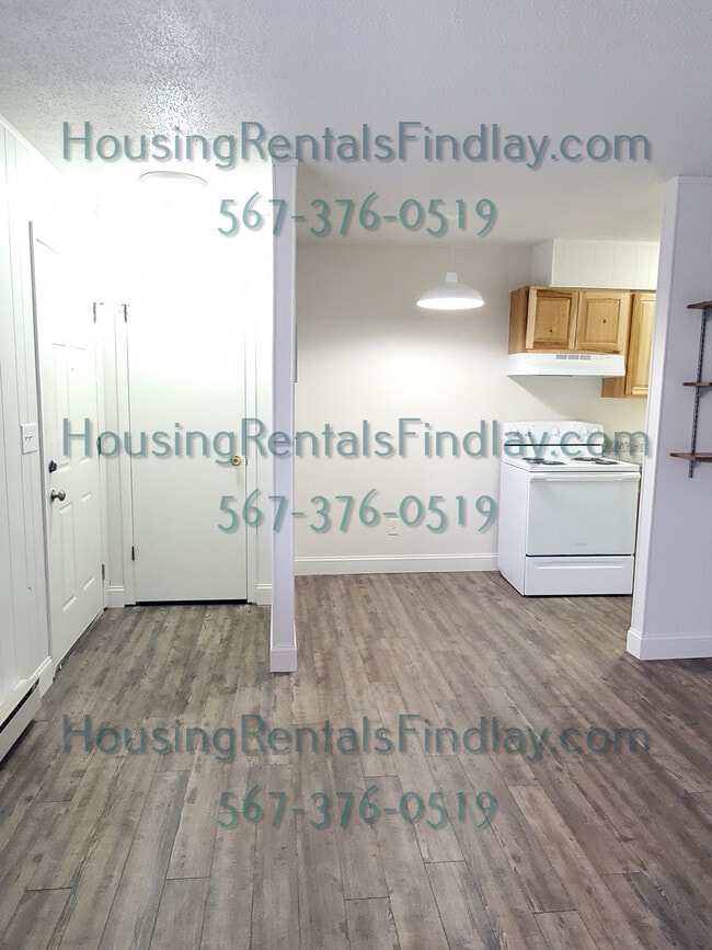 Building Photo - 128 E Foulke Ave