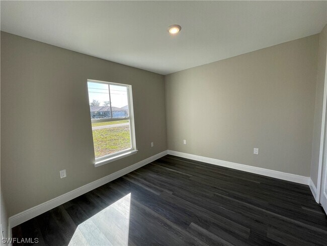 Foto del edificio - 4010 NE 9th Pl