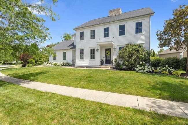 Building Photo - 10420 Pagoda Way