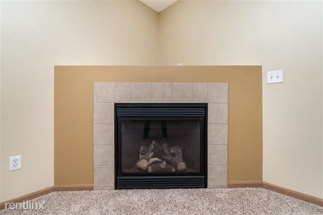 Foto del edificio - 2 br, 1 bath  - 4600 Grand Ave Unit 9