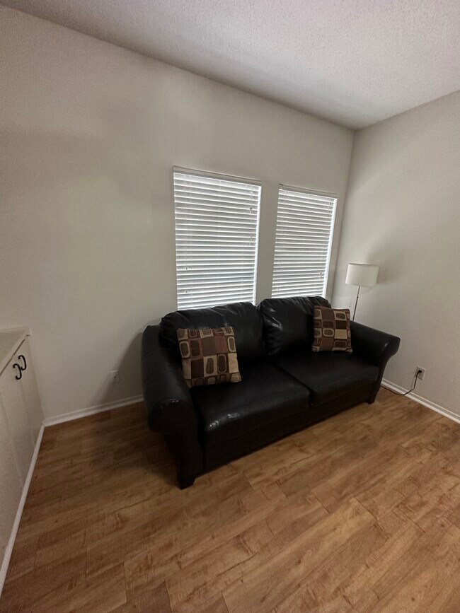 2905 Swisher St Unit 208, Austin, TX 78705 Condo for Rent in Austin