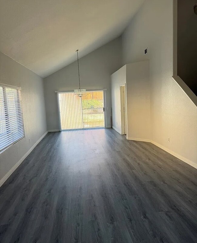 Building Photo - 24336 Gitano Dr