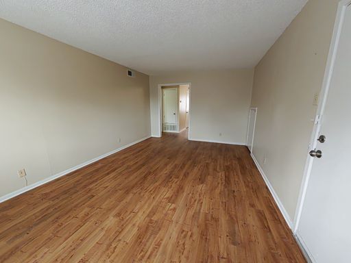 Foto del edificio - 622 Chauncey Dr