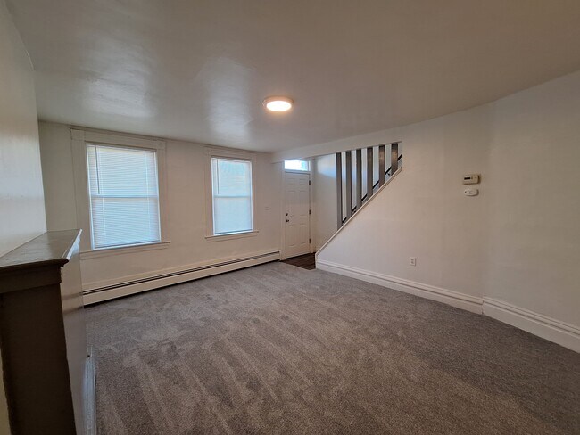 Foto del edificio - 822 McLain St