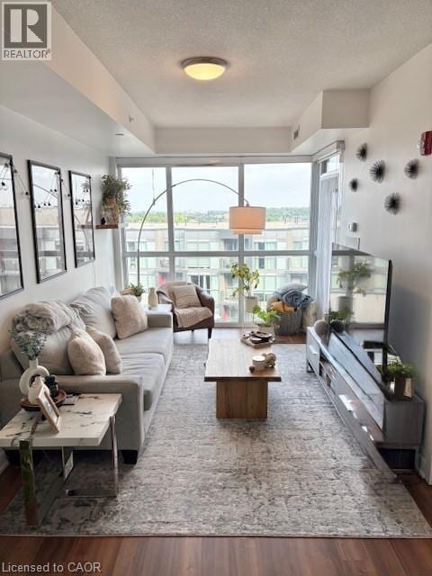 Photo du bâtiment - 5240 Dundas St