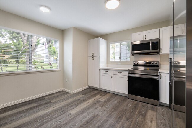 Building Photo - ~Pet Friendly - 2 bed /1 bath w/ 2 parking - Mililani Mauka~