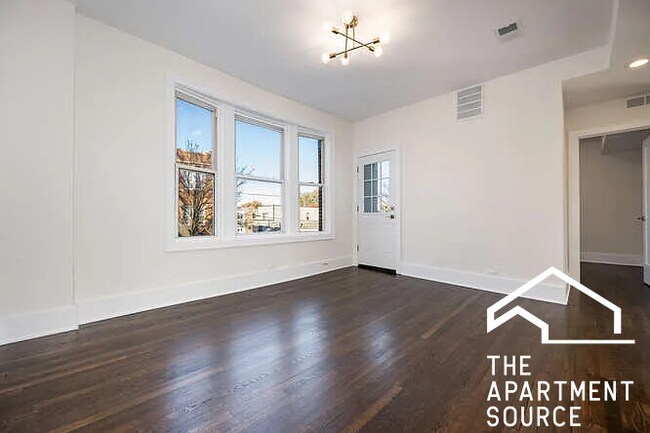 Photo - 3751 W School St Apartment