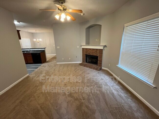 Foto del edificio - 10178 Sterling Ridge Dr