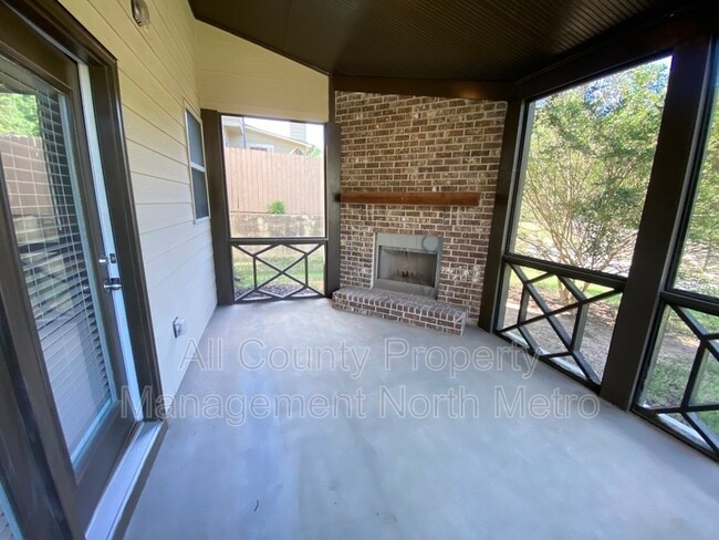 Photo - 5060 Glencliff Dr House