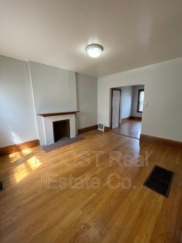 Building Photo - 524-534 S Drexel Ave