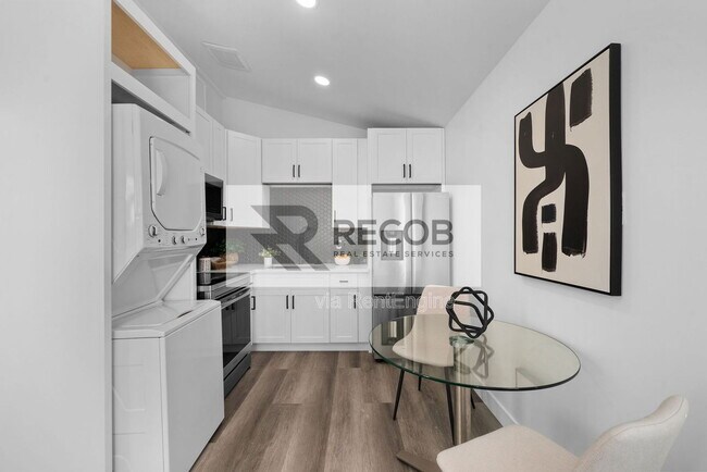 Foto del edificio - 1638 Elm Ave