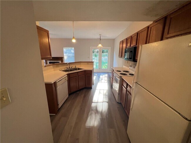 Building Photo - 3047 River Shore Pl